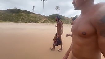 Jeg Og Kjæresten Min Besøkte Stranden Naken, Og Fulgte Naturistlivsstilen